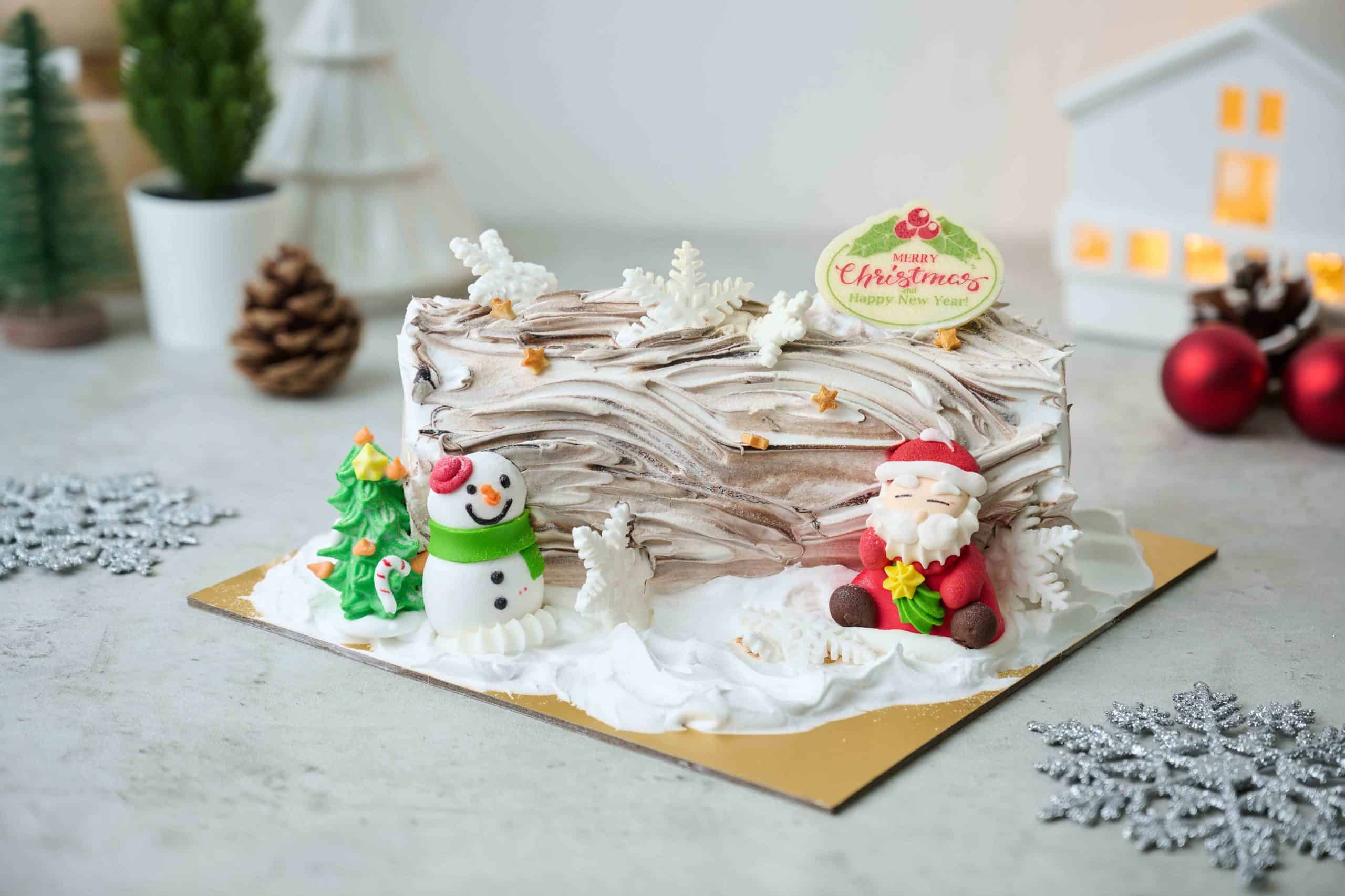 Twelve Cupcakes - Let it snow! Let it snow! Christmas Log Cake